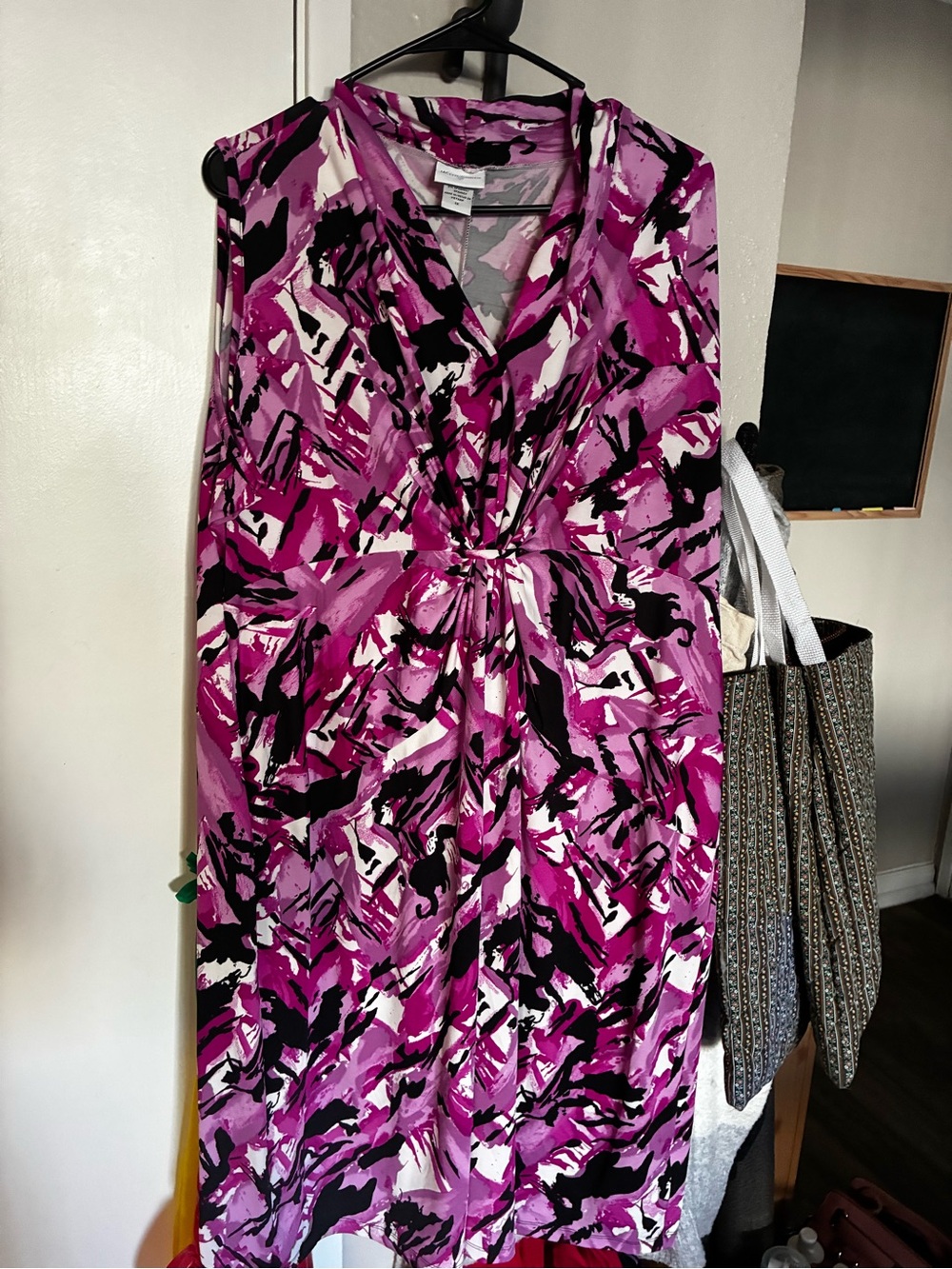 Jaclyn Smith Magenta, Black & White Abstract Midi Dress